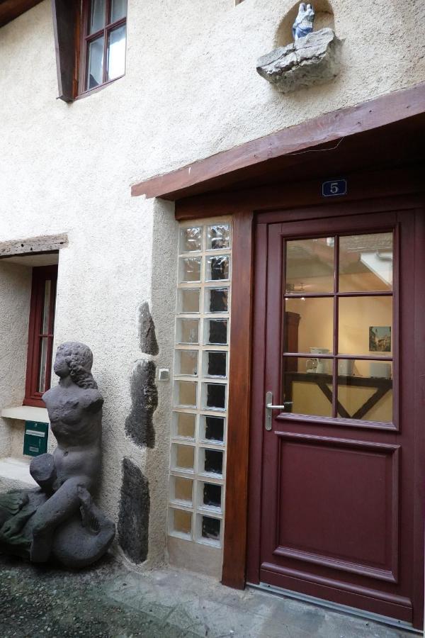 Appart' De La Collegiale Bourbon-Lancy Exterior foto